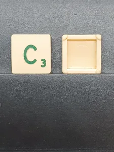 Article C - vert - version voyage - SCRABBLE DE VOYAGE