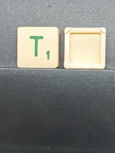 Article T - vert - version voyage - SCRABBLE DE VOYAGE
