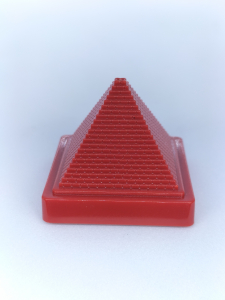 Article Pyramide rouge - RAMSES 2