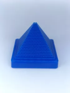 Article Pyramide bleue - RAMSES