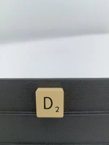 Article D - typo 1 - SCRABBLE