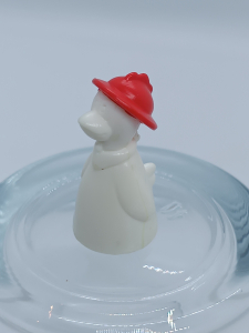 Article Poule coiffe Chapeau Rouge - PANIC O POULAILLER