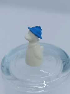 Article Poule coiffe Chapeau Bleu - PANIC O POULAILLER